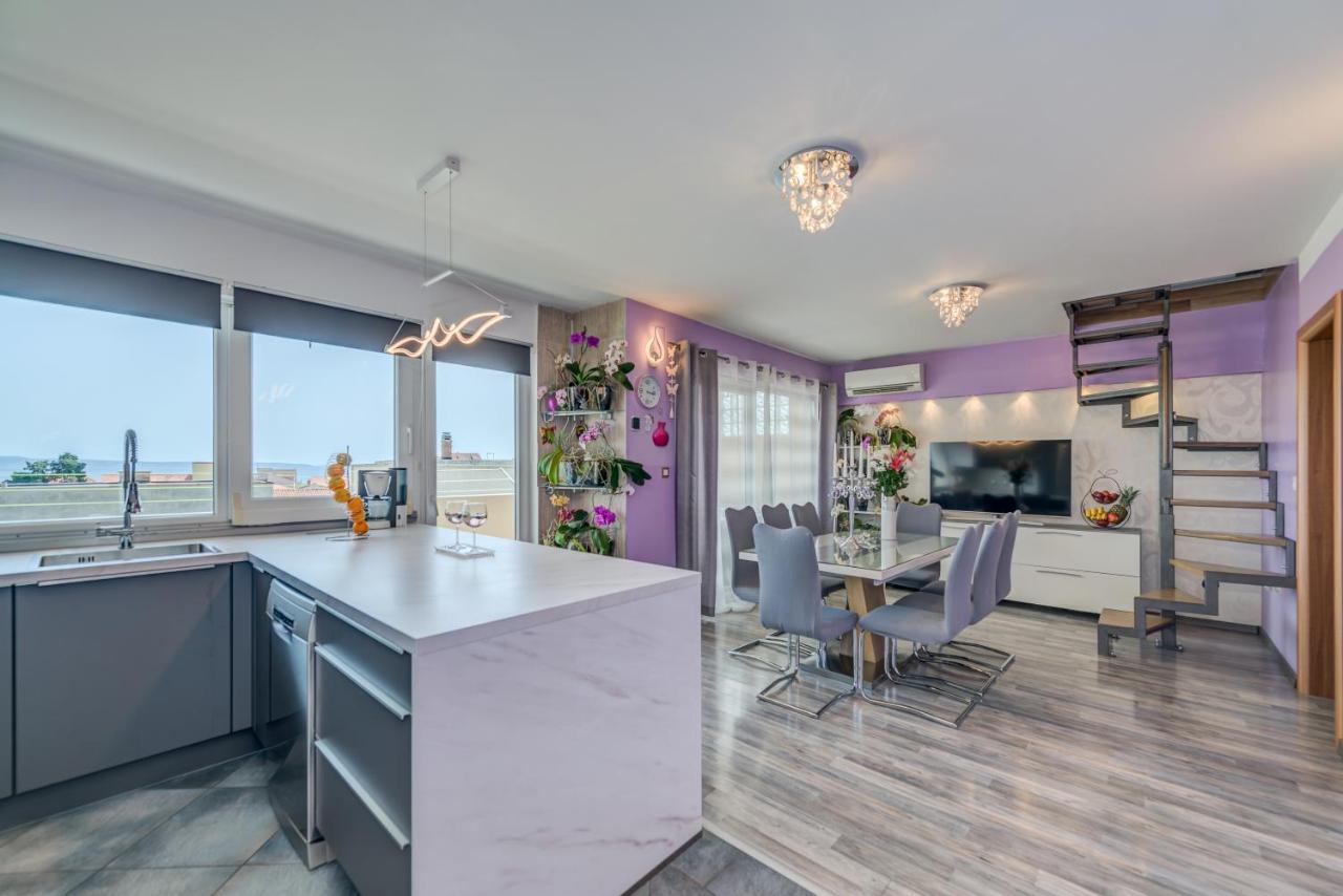 Summer Orchid - Spacious Duplex By The Beach & Ps5 Stobreč Exterior foto