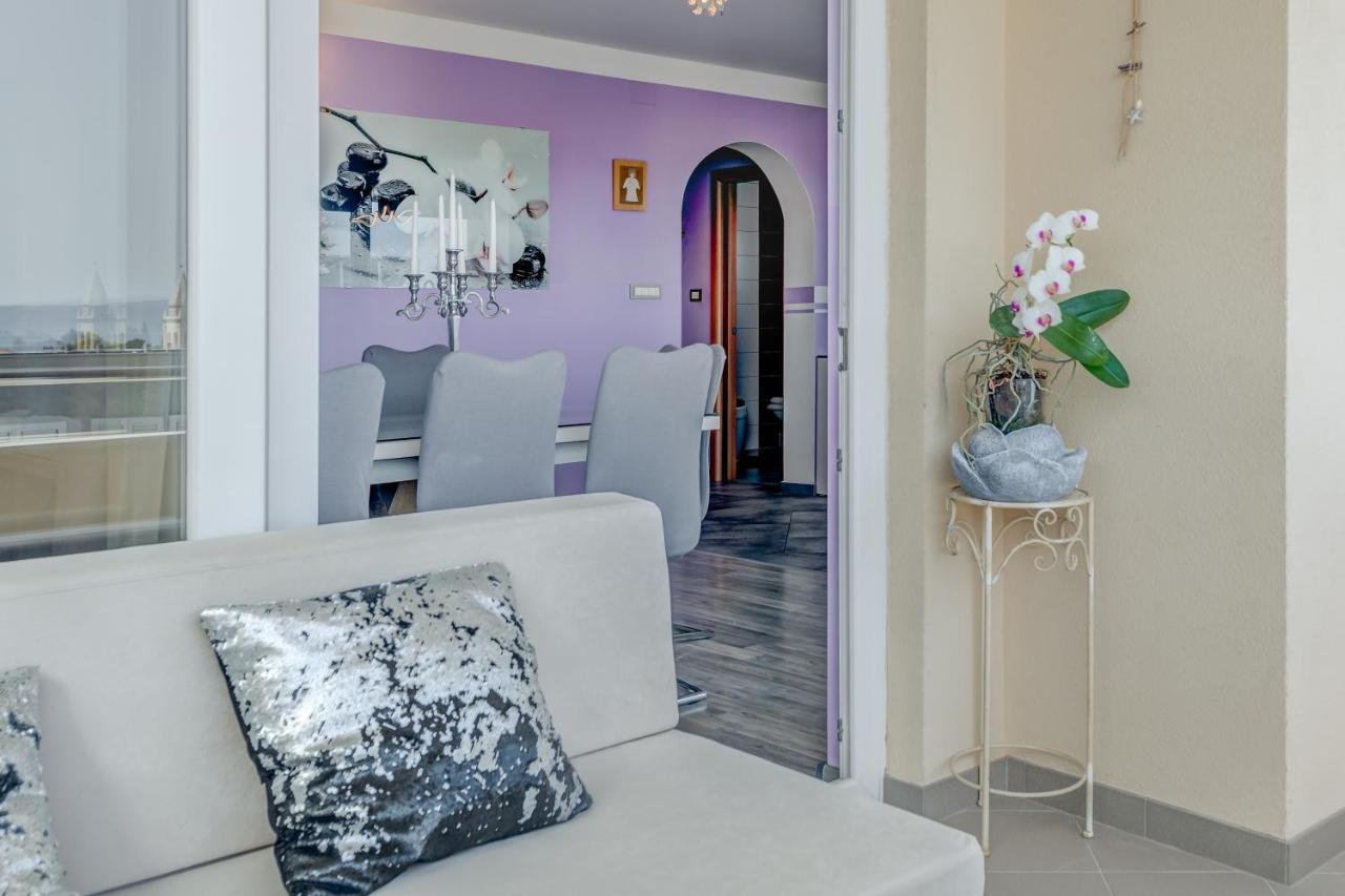 Summer Orchid - Spacious Duplex By The Beach & Ps5 Stobreč Exterior foto