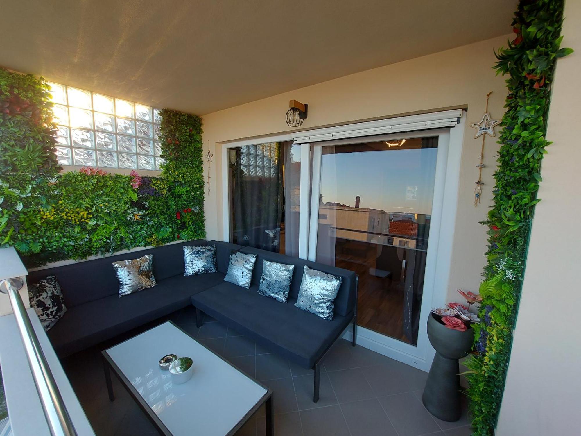 Summer Orchid - Spacious Duplex By The Beach & Ps5 Stobreč Exterior foto